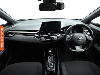 Used Toyota C-HR 2018 for sale - 78604642: Photo