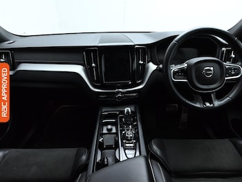 Used Volvo XC60 2018 for sale - 76128509: Photo