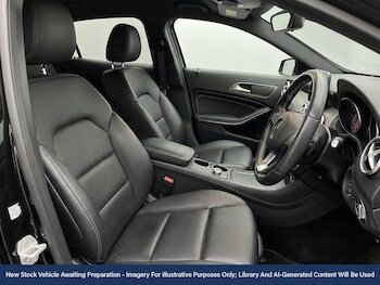 Used Mercedes-Benz GLA 2017 for sale - 77577694: Photo