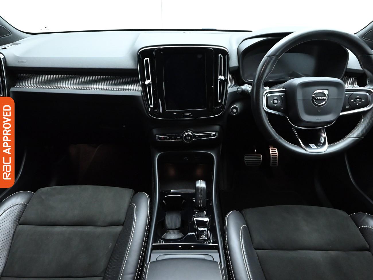 Used Volvo XC40 2020 for sale - 76088359: Photo 2