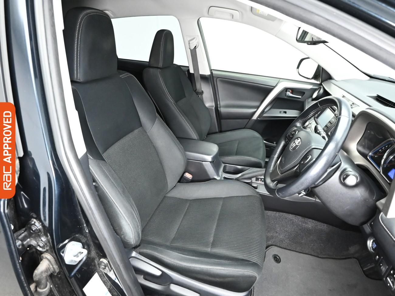 Used Toyota RAV4 2015 for sale - 76663261: Photo 12