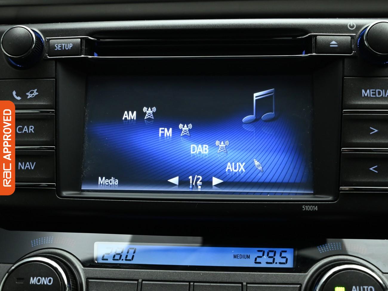 Used Toyota RAV4 2015 for sale - 76663261: Photo 15