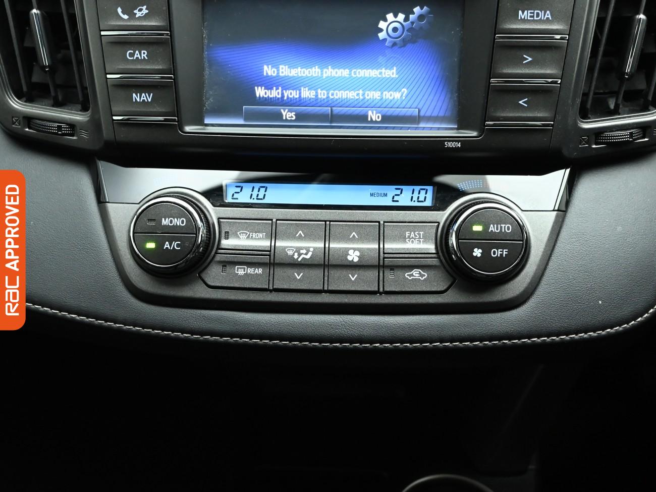 Used Toyota RAV4 2015 for sale - 76663261: Photo 16