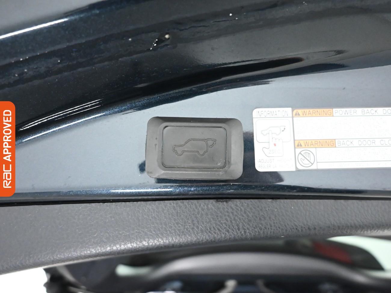 Used Toyota RAV4 2015 for sale - 76663261: Photo 24