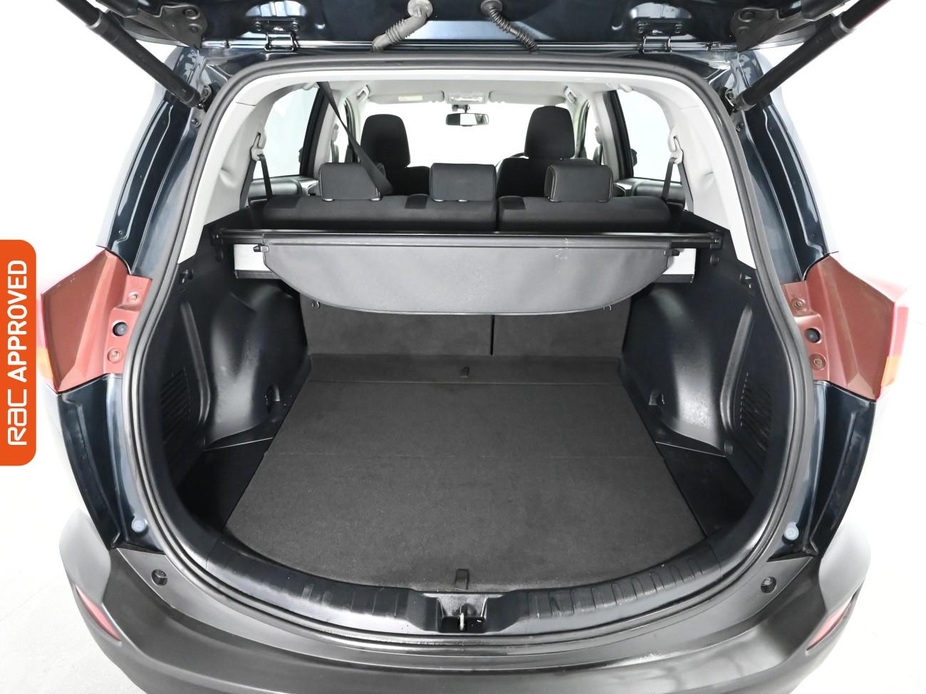 Used Toyota RAV4 2015 for sale - 76663261: Photo 25