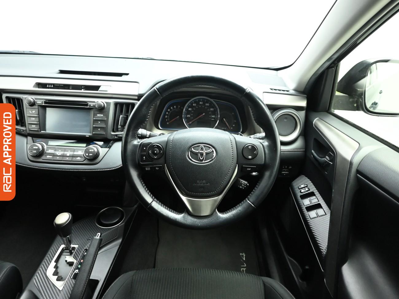 Used Toyota RAV4 2015 for sale - 76663261: Photo 9