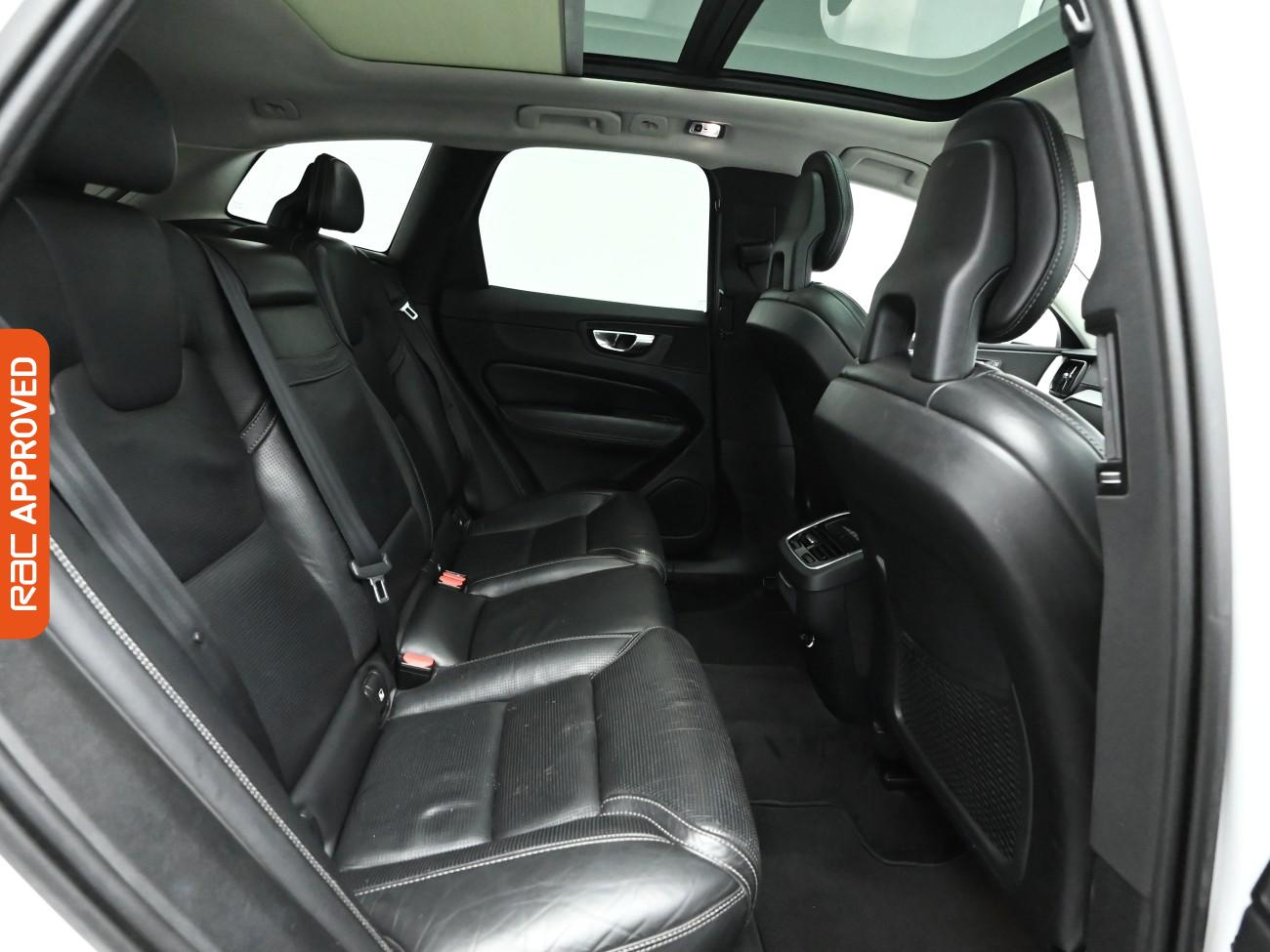 Used Volvo XC60 2017 for sale - 76863201: Photo 13