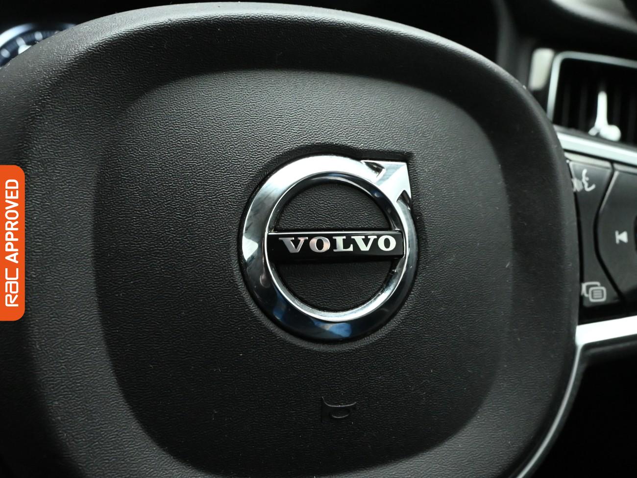 Used Volvo XC60 2017 for sale - 76863201: Photo 25