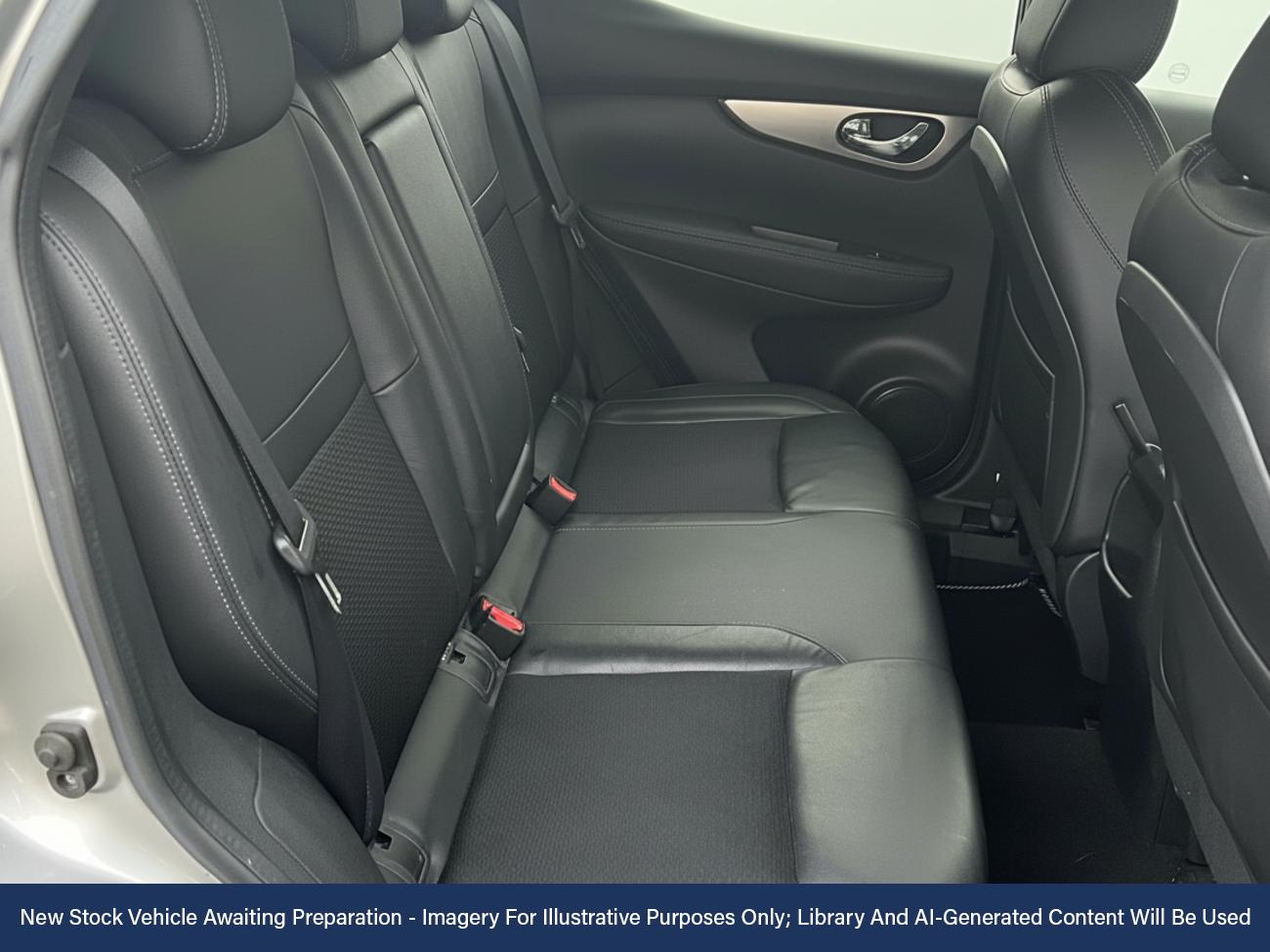 Used Nissan Qashqai 2017 for sale - 76878312: Photo 4