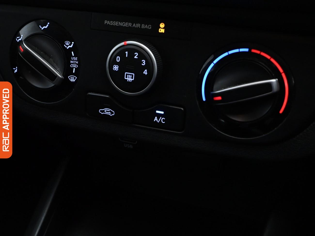 Used Hyundai i10 2022 for sale - 76310999: Photo 18