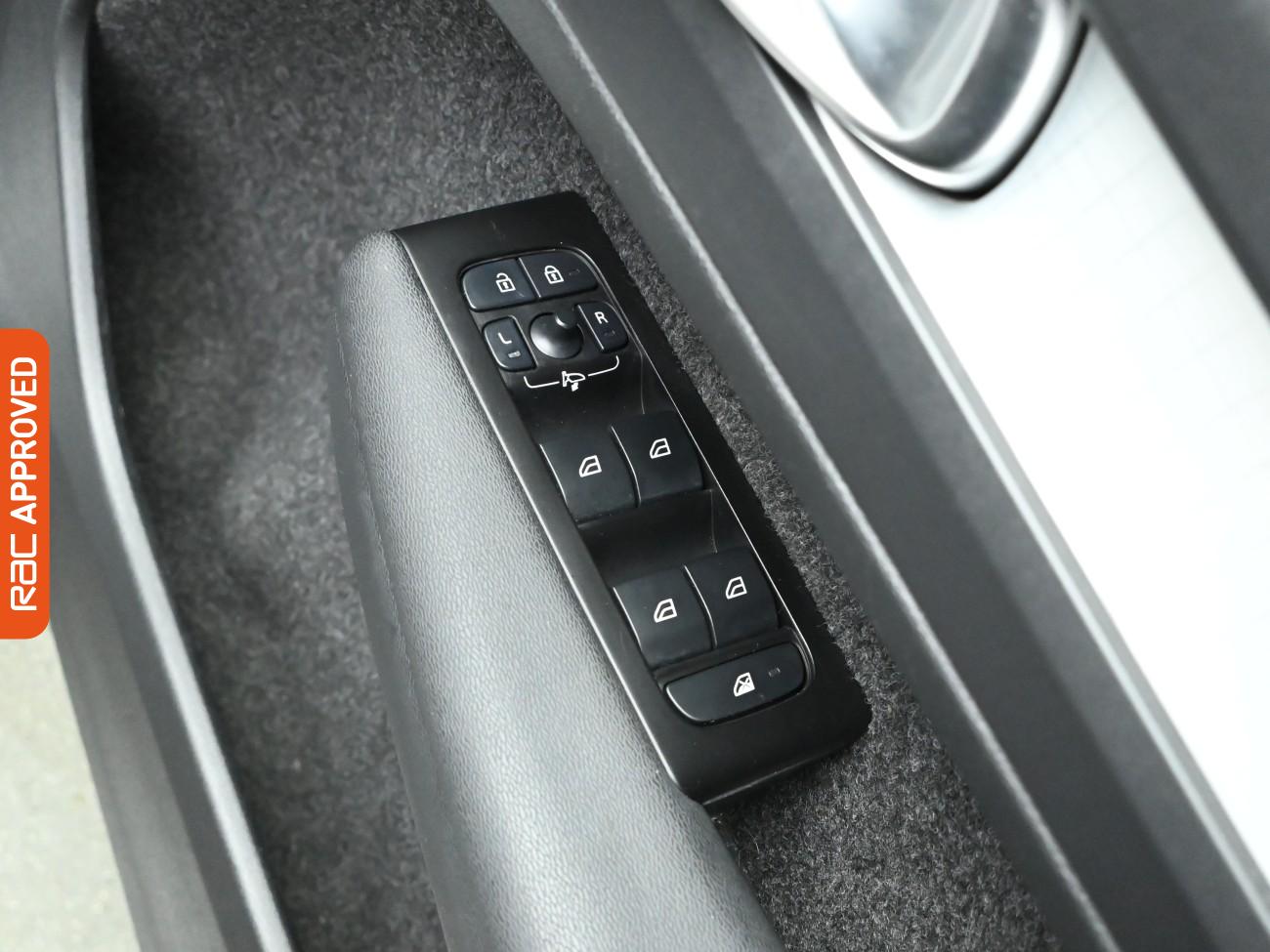 Used Volvo XC40 2021 for sale - 77529482: Photo 22