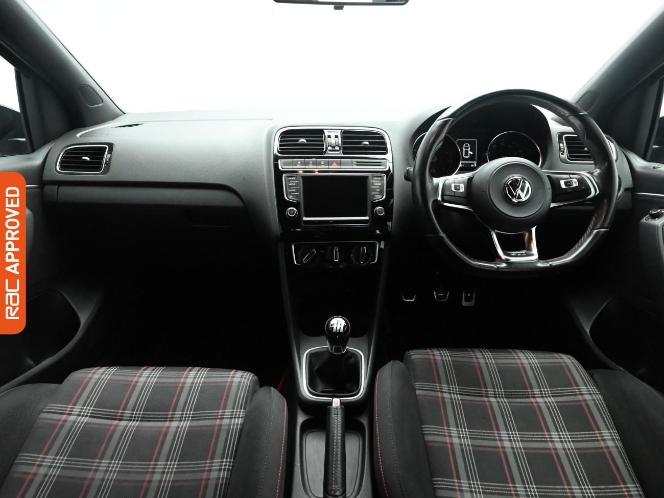 Used Volkswagen Polo 2017 for sale - 77158840: Photo 2