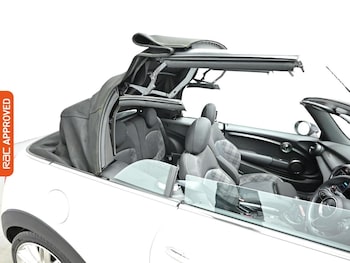 Used MINI Convertible 2018 for sale - 78177594: Photo