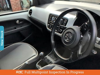 Used Volkswagen up! 2016 for sale - 75995935: Photo