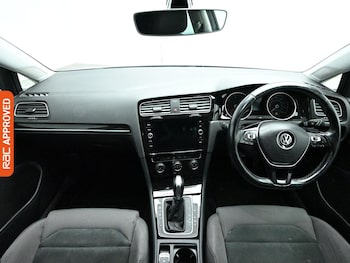 Used Volkswagen Golf 2019 for sale - 78627505: Photo