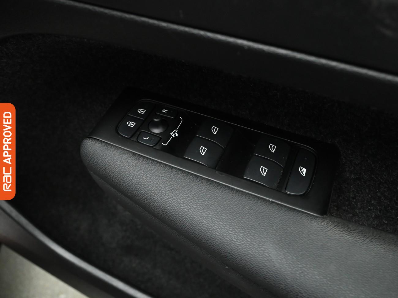 Used Volvo XC40 2022 for sale - 77407591: Photo 29