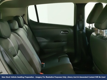 Used Nissan Leaf 2022 for sale - 76892466: Photo