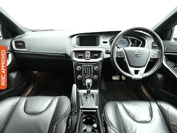 Used Volvo V40 2019 for sale - 79174862: Photo
