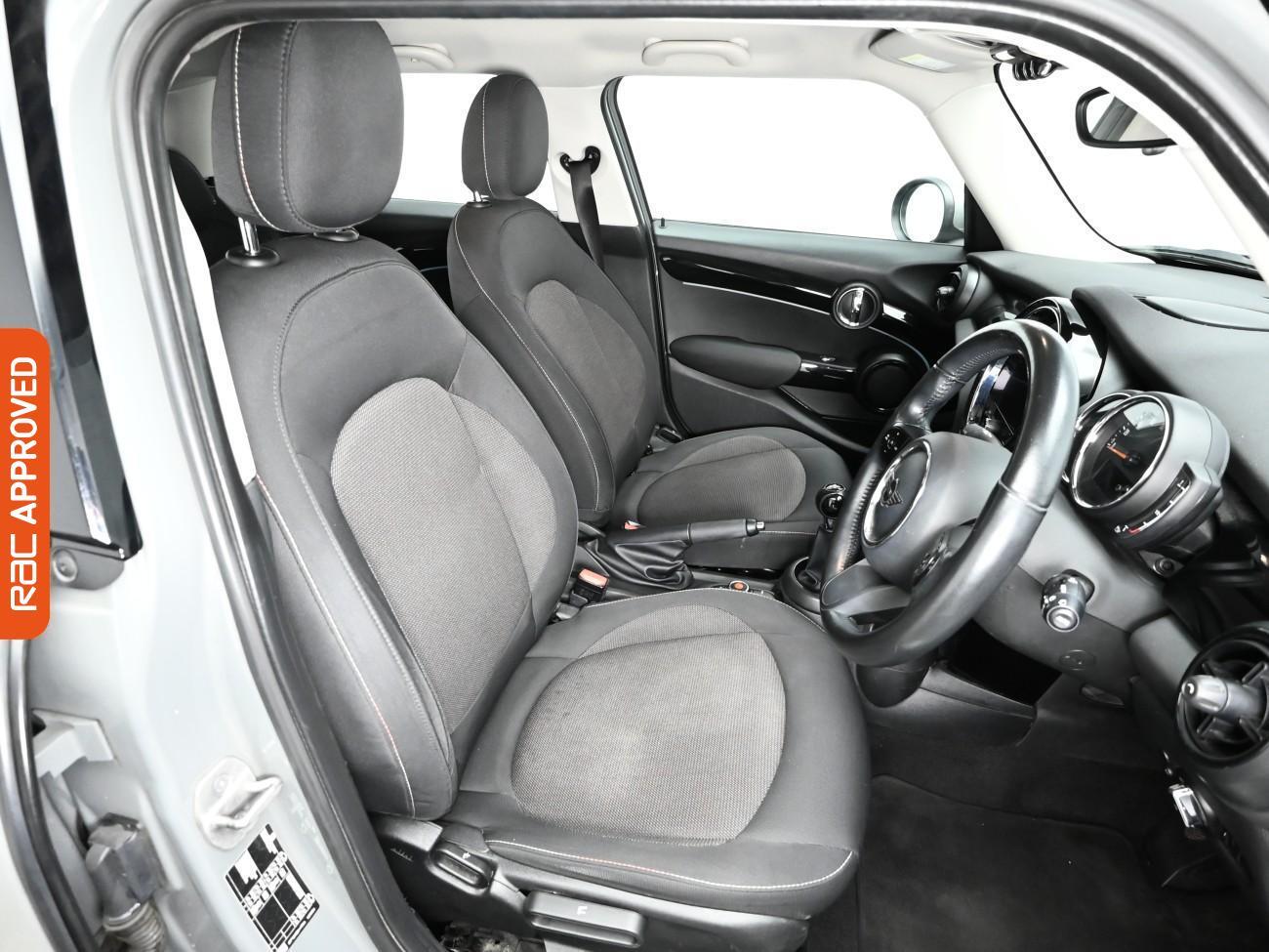 Used MINI Hatch 2021 for sale - 76705490: Photo 12