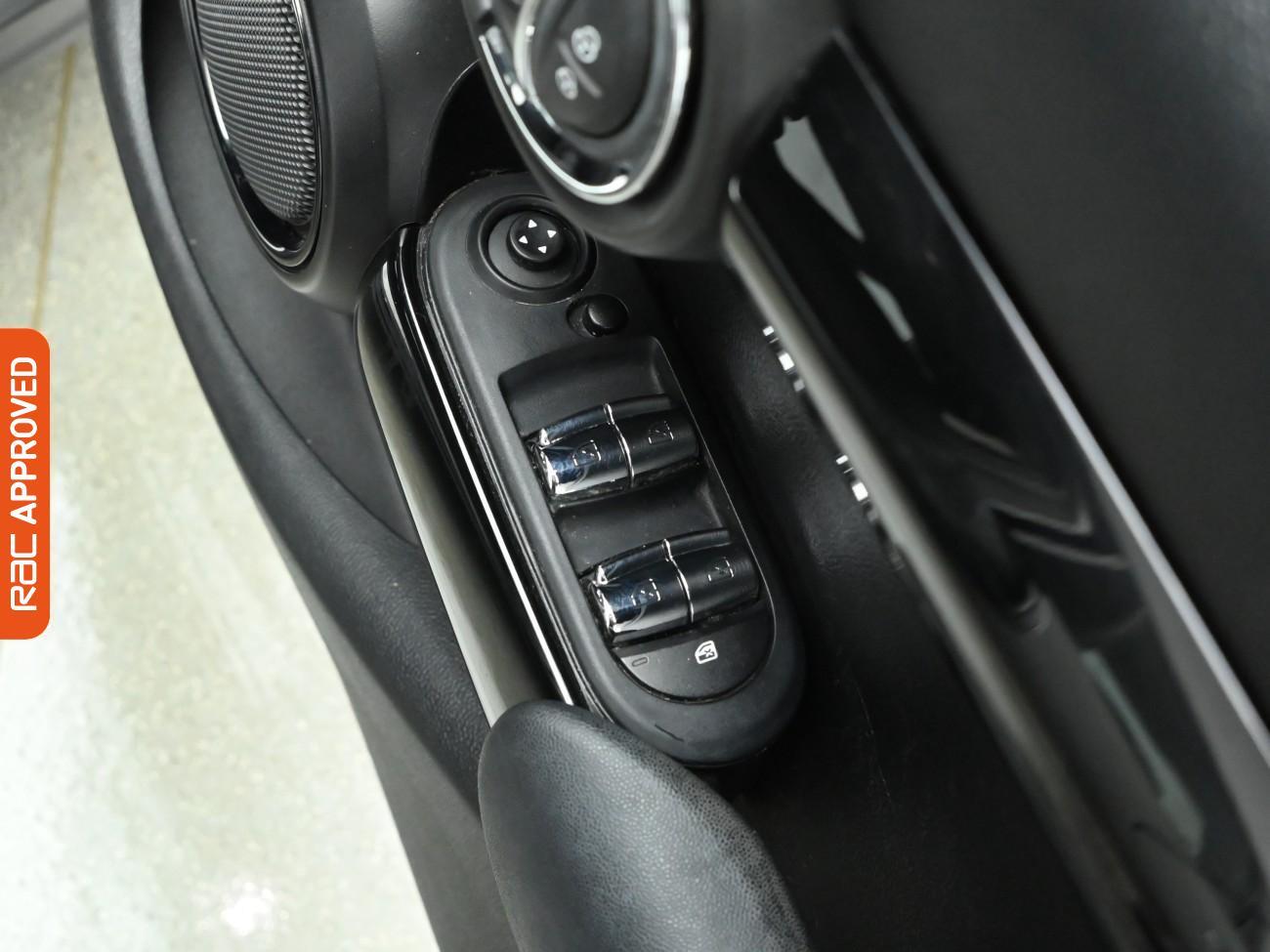 Used MINI Hatch 2021 for sale - 76705490: Photo 19