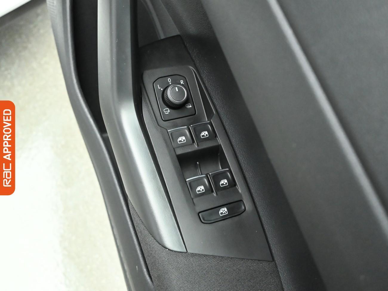 Used Volkswagen Polo 2023 for sale - 77654280: Photo 23