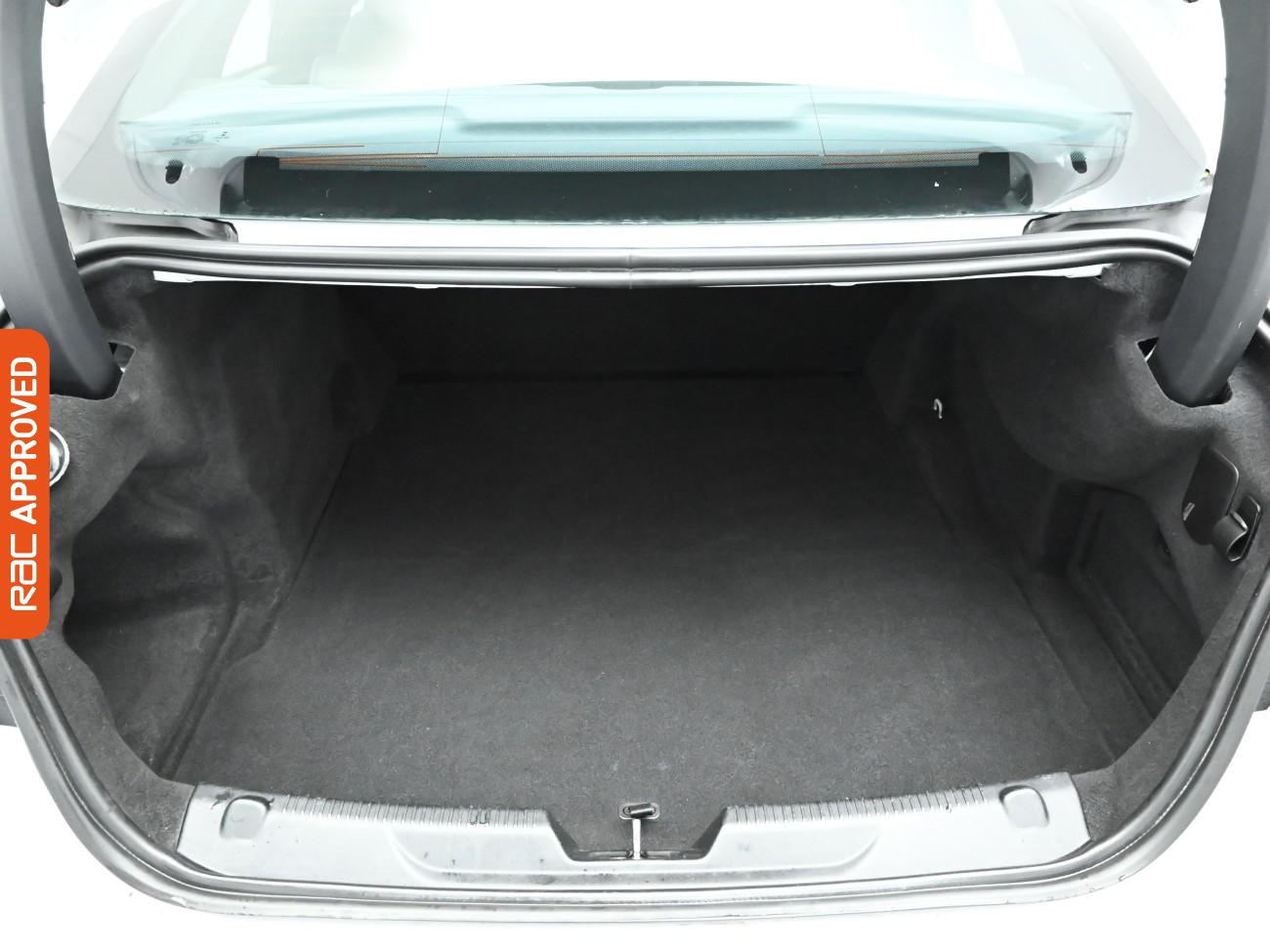 Used Jaguar XE 2016 for sale - 77747833: Photo 25