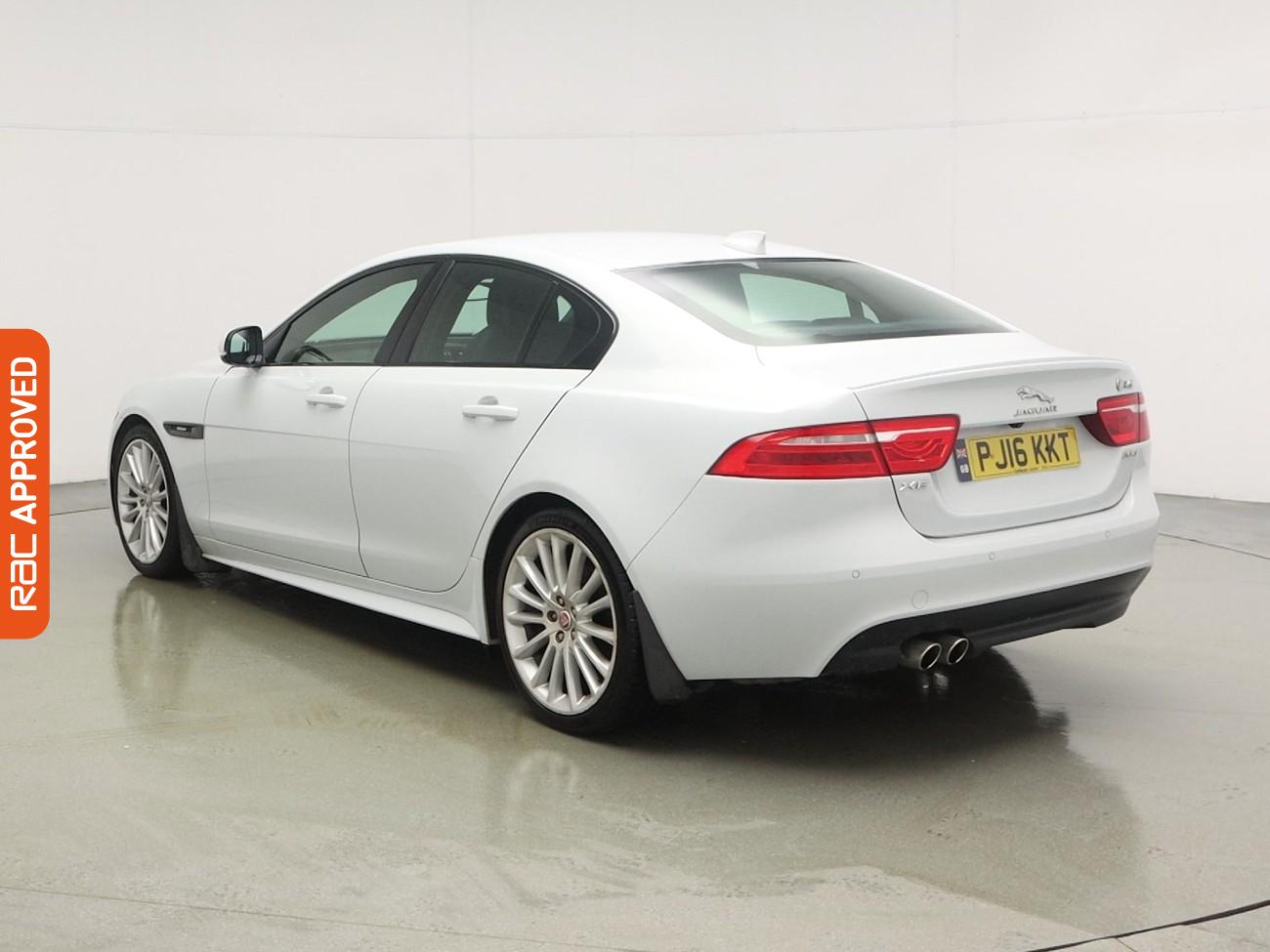 Used Jaguar XE 2016 for sale - 77747833: Photo 4