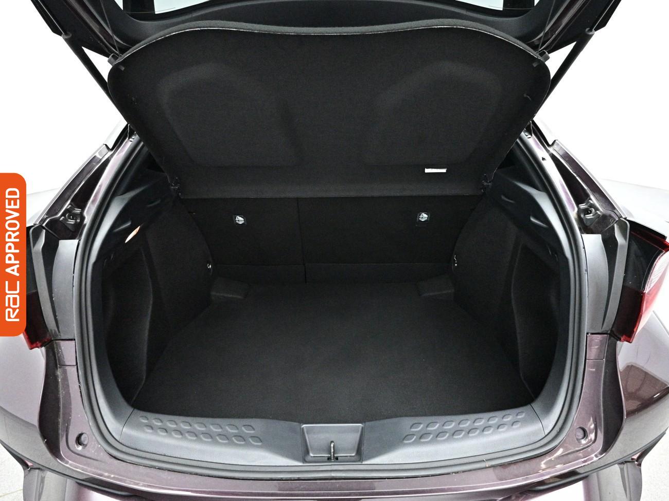 Used Toyota C-HR 2023 for sale - 77989557: Photo 26