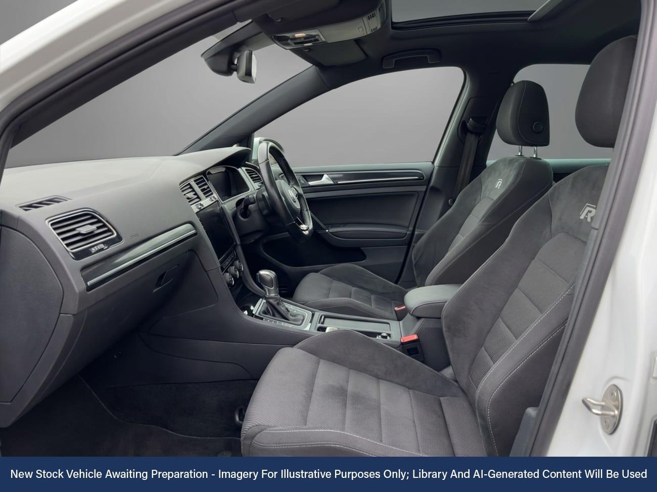 Used Volkswagen Golf 2018 for sale - 77759971: Photo 3