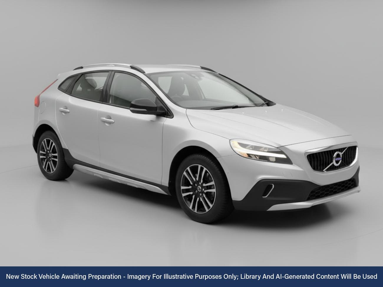 Used Volvo V40 Cross Country 2017 for sale - 76697570: Photo 1