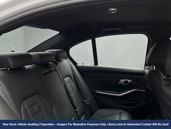 Used BMW 3 Series 2021 for sale - 77270479: Photo