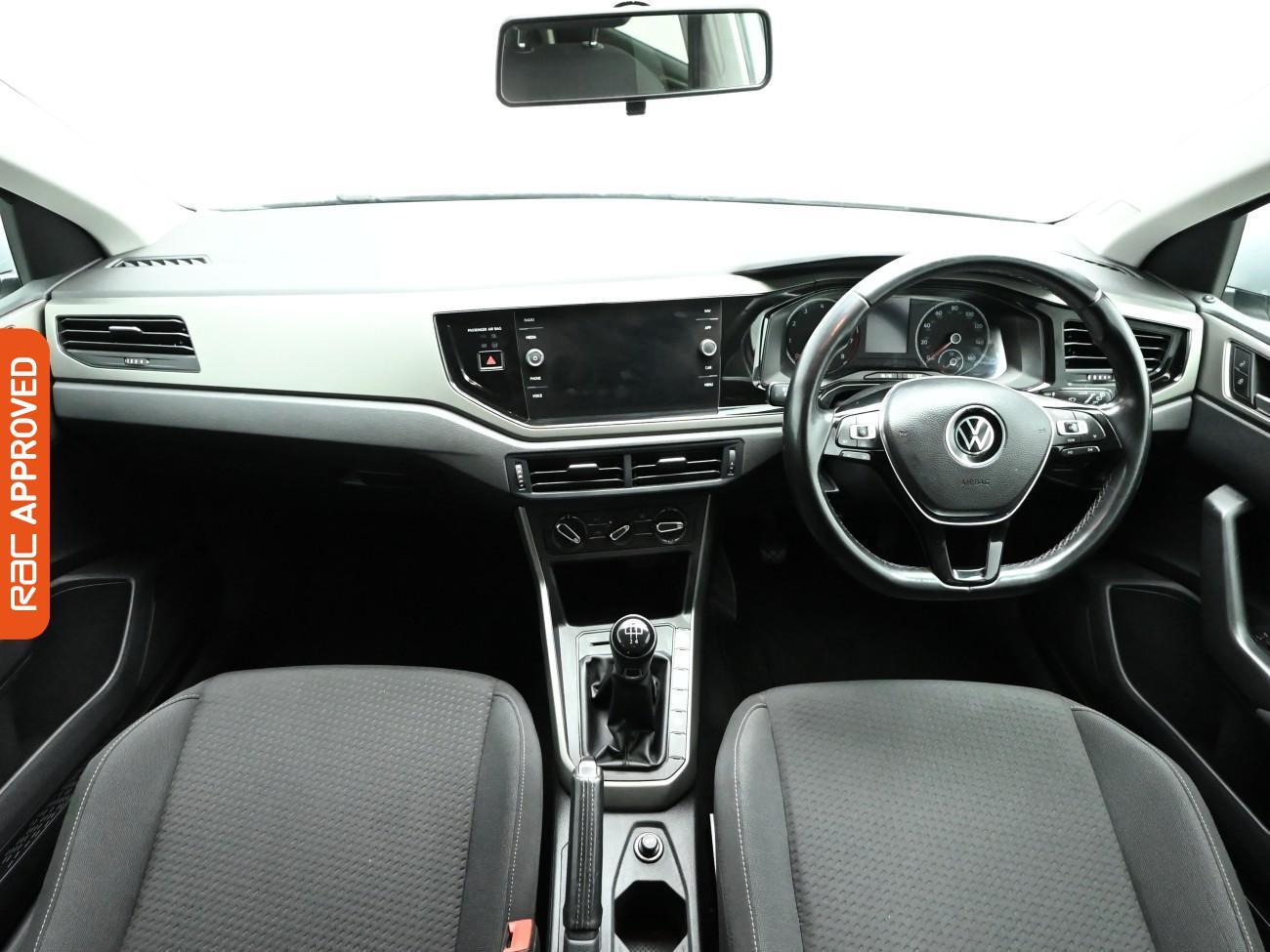 Used Volkswagen Polo 2021 for sale - 76739647: Photo 2