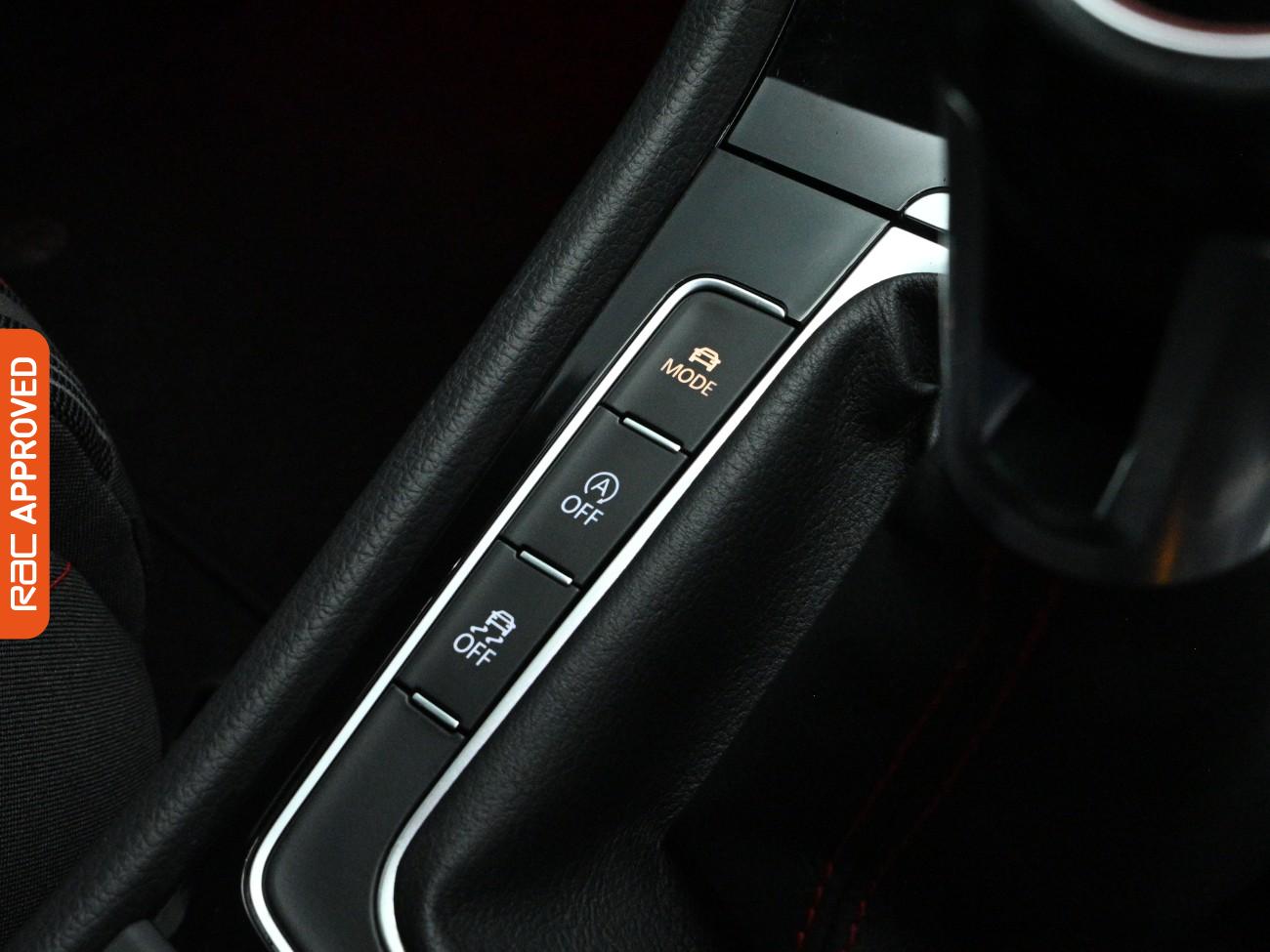 Used Volkswagen Golf 2018 for sale - 77764555: Photo 18