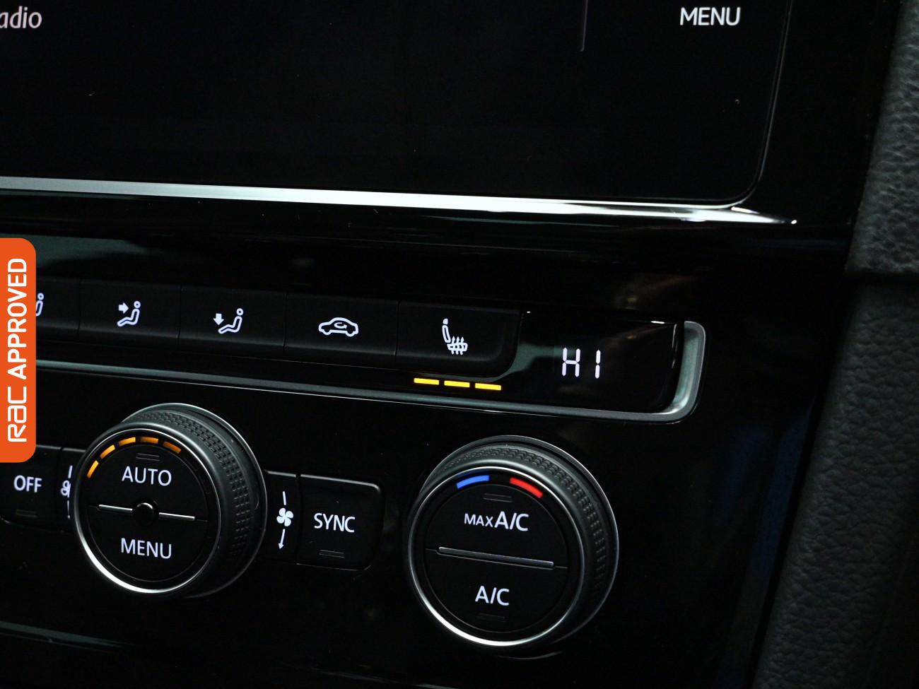 Used Volkswagen Golf 2018 for sale - 77764555: Photo 19