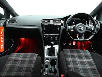 Used Volkswagen Golf 2018 for sale - 77764555: Photo