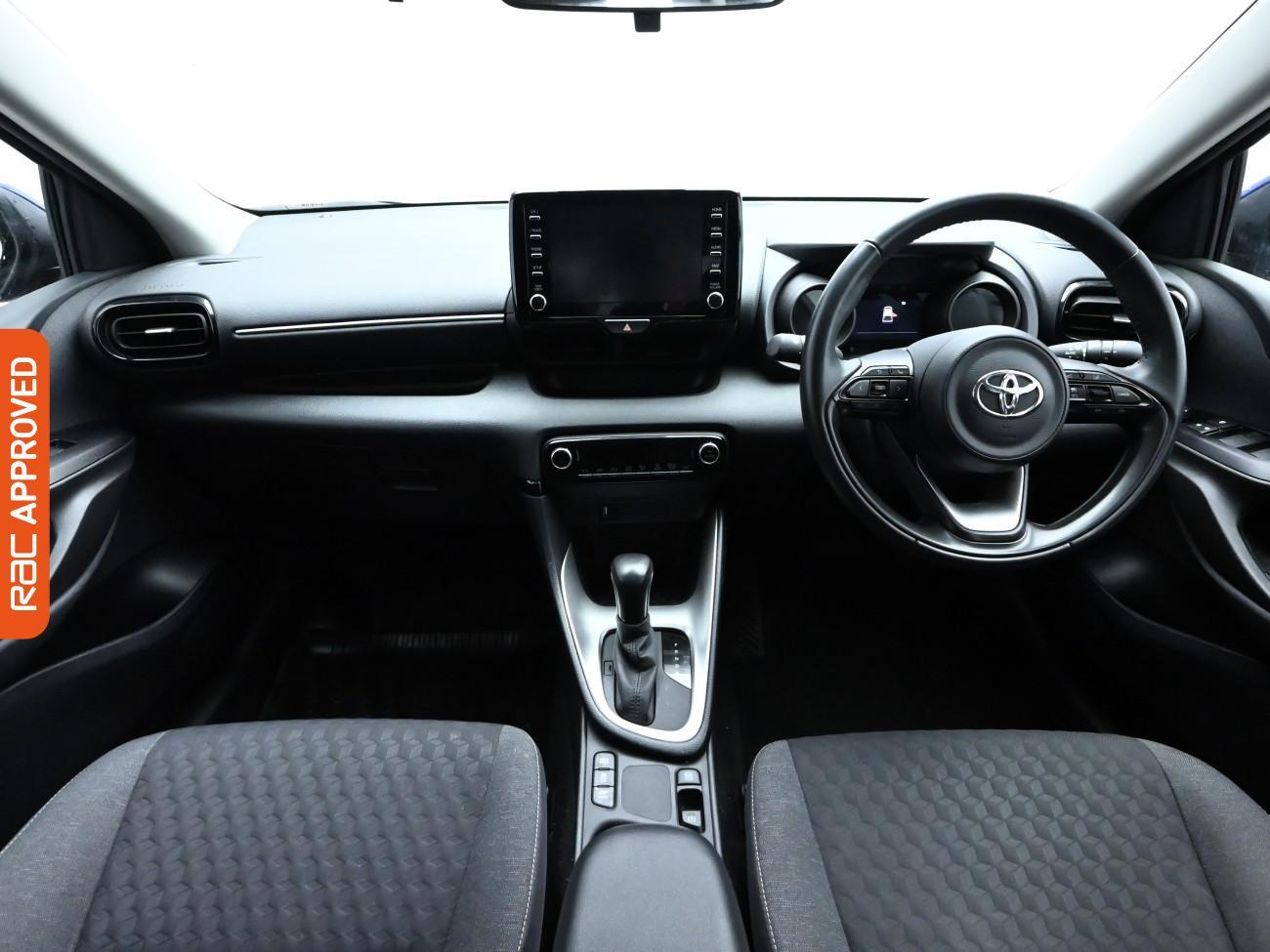 Used Toyota Yaris 2022 for sale - 77282151: Photo 2