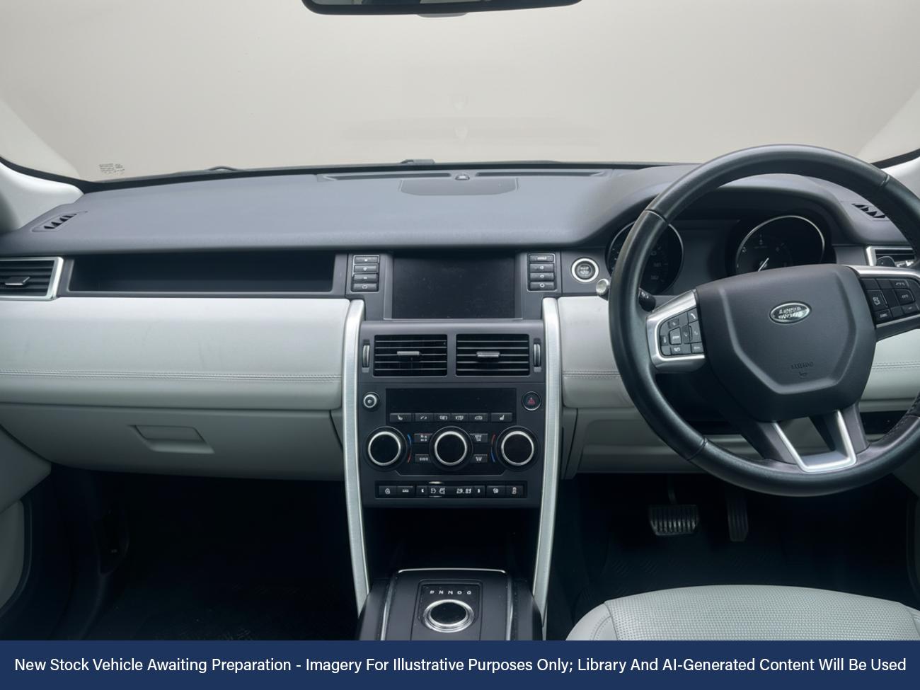 Used Land Rover Discovery Sport 2018 for sale - 76732558: Photo 6