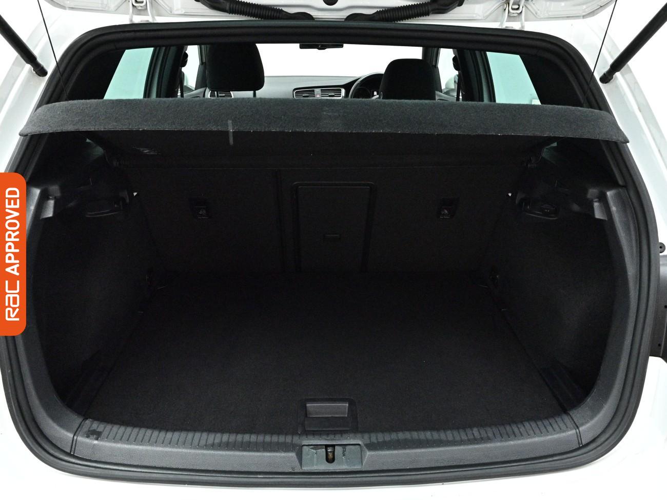 Used Volkswagen Golf 2016 for sale - 78043356: Photo 24