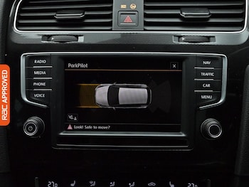 Used Volkswagen Golf 2016 for sale - 78043356: Photo