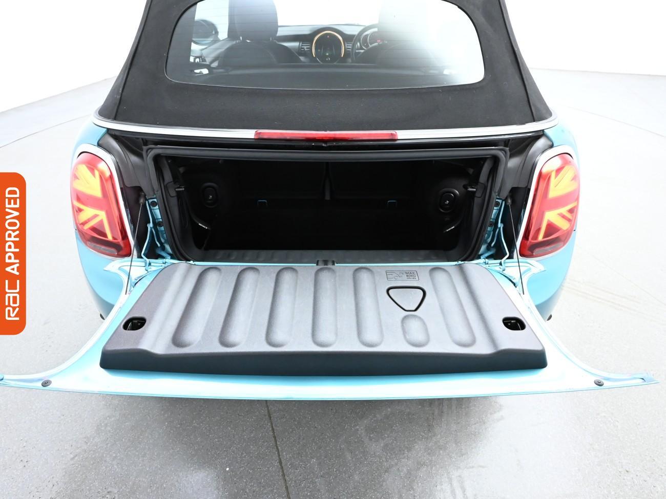 Used MINI Convertible 2019 for sale - 76405902: Photo 13