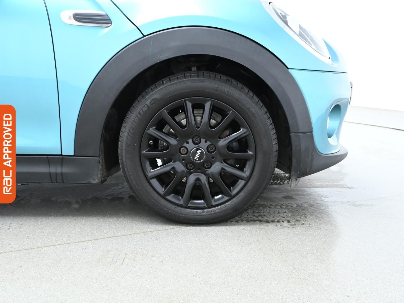 Used MINI Convertible 2019 for sale - 76405902: Photo 28