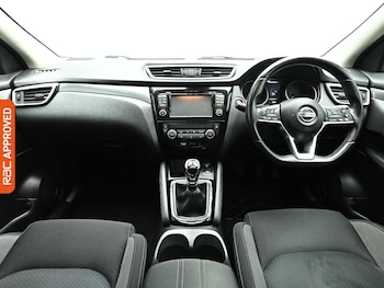 Used Nissan Qashqai 2018 for sale - 79507504: Photo
