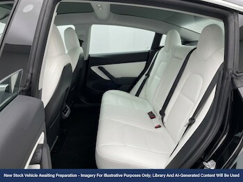 Used Tesla Model 3 2019 for sale - 77676717: Photo