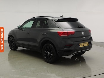 Used Volkswagen T-Roc 2021 for sale - 77407598: Photo