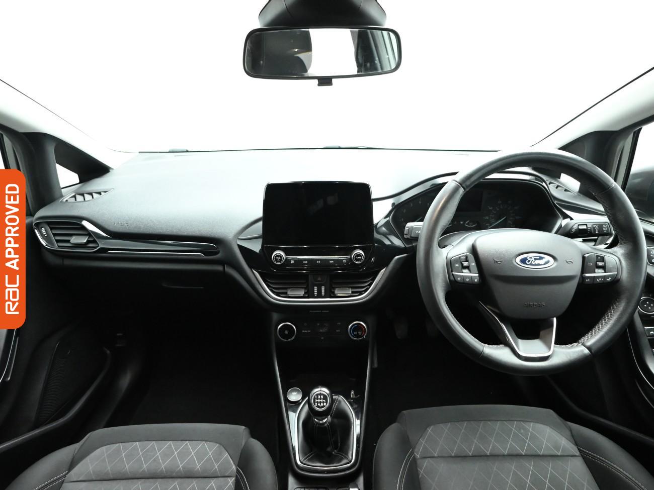 Used Ford Fiesta 2019 for sale - 76789641: Photo 2