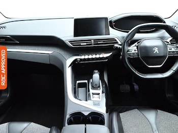 Used Peugeot 3008 2018 for sale - 76206904: Photo 2