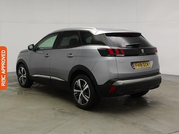 Used Peugeot 3008 2018 for sale - 76206904: Photo 4