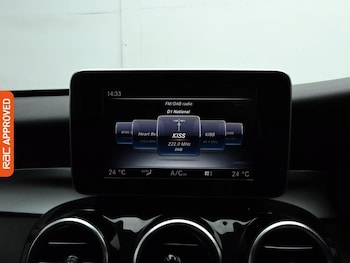 Used Mercedes-Benz C Class 2017 for sale - 77976236: Photo