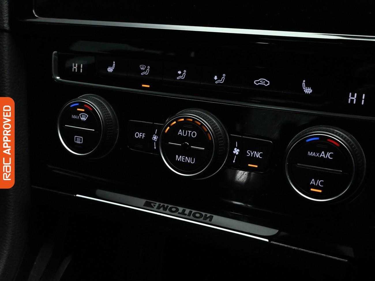 Used Volkswagen Golf 2019 for sale - 76890260: Photo 17