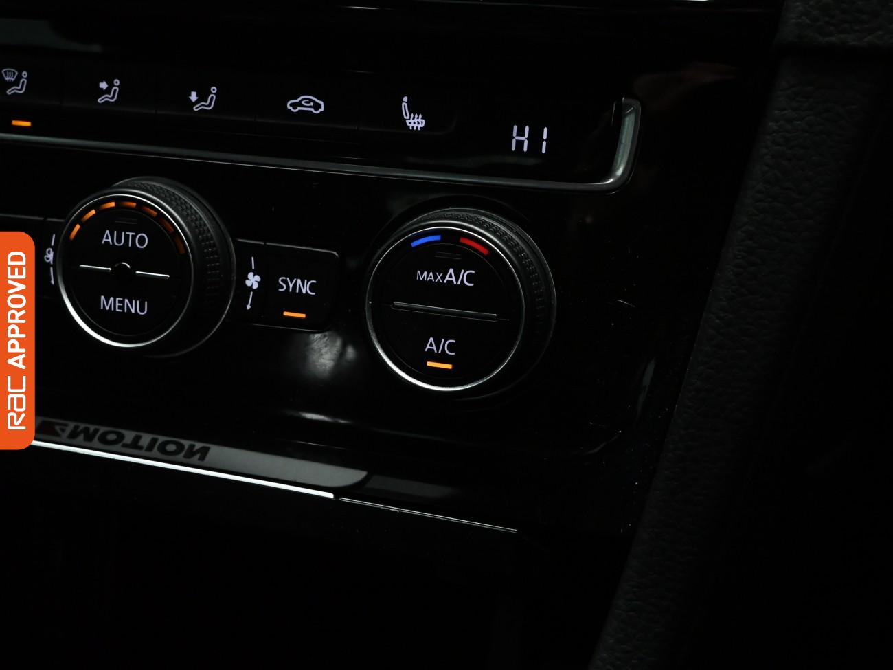 Used Volkswagen Golf 2019 for sale - 76890260: Photo 18